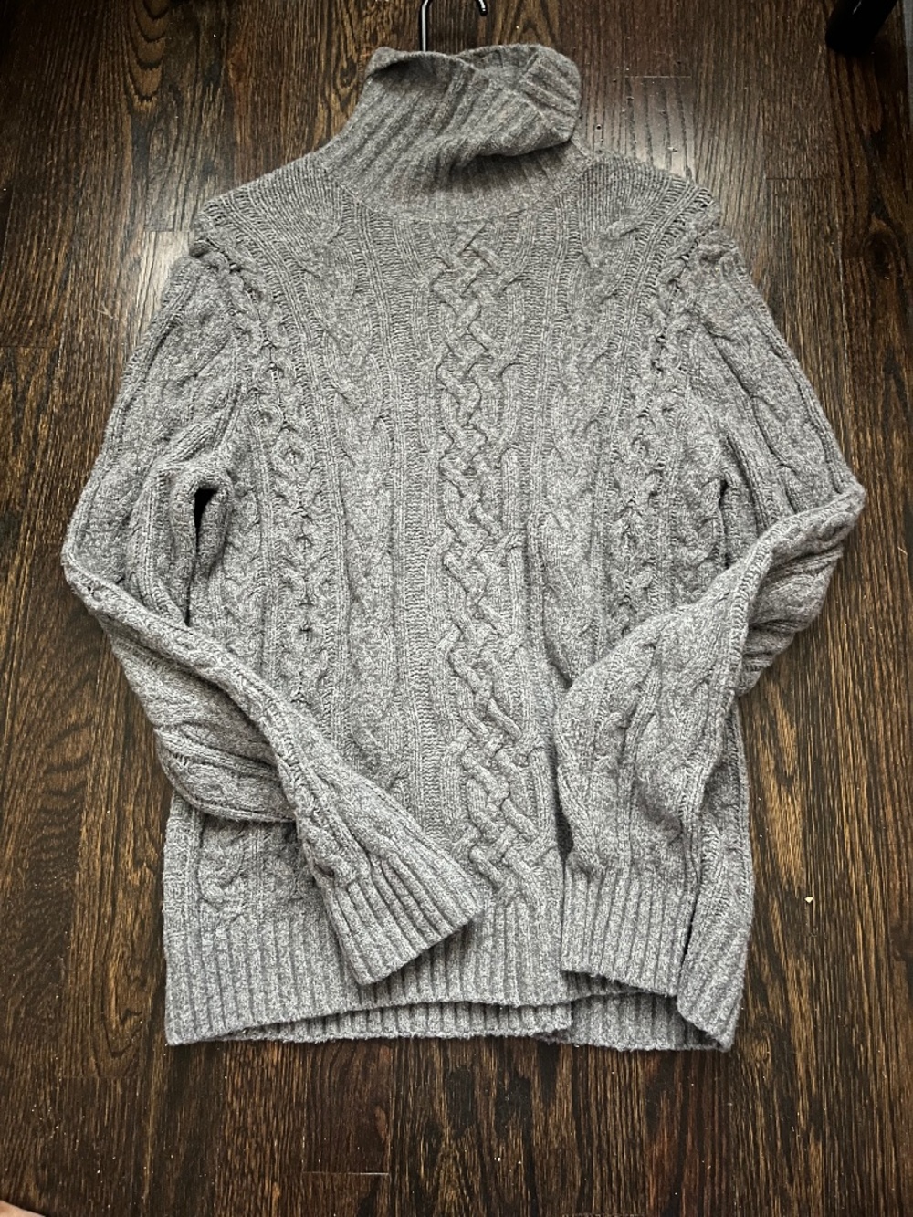 Abercrombie and Fitch Soft A&F Cable Knit Turtleneck Sweater Grey Size Small